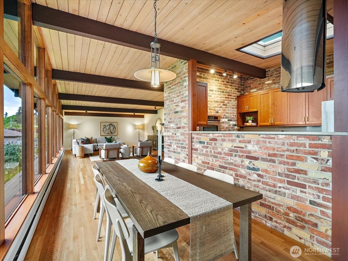 11501 4th Avenue NW, Seattle, WA 98177
