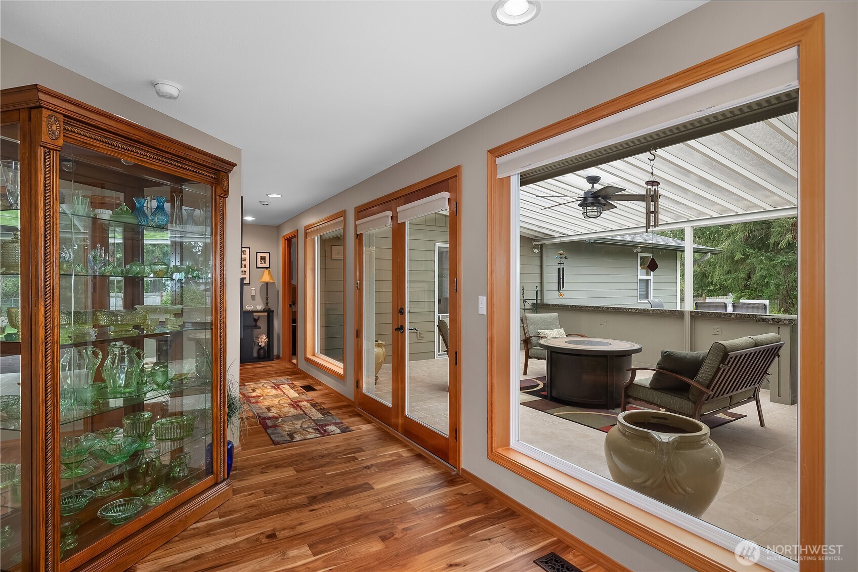 5732 Hill Street NE, Olympia, WA 98516-9551