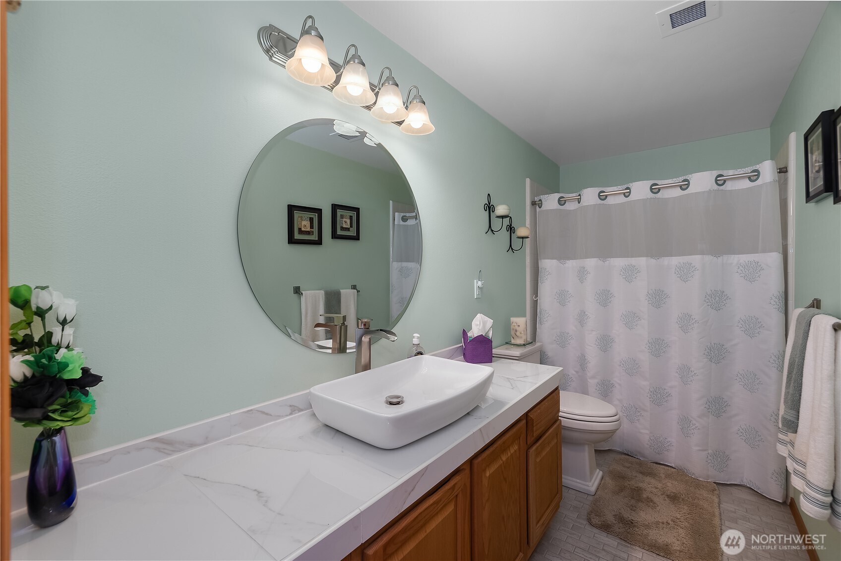 5732 Hill Street NE, Olympia, WA 98516-9551