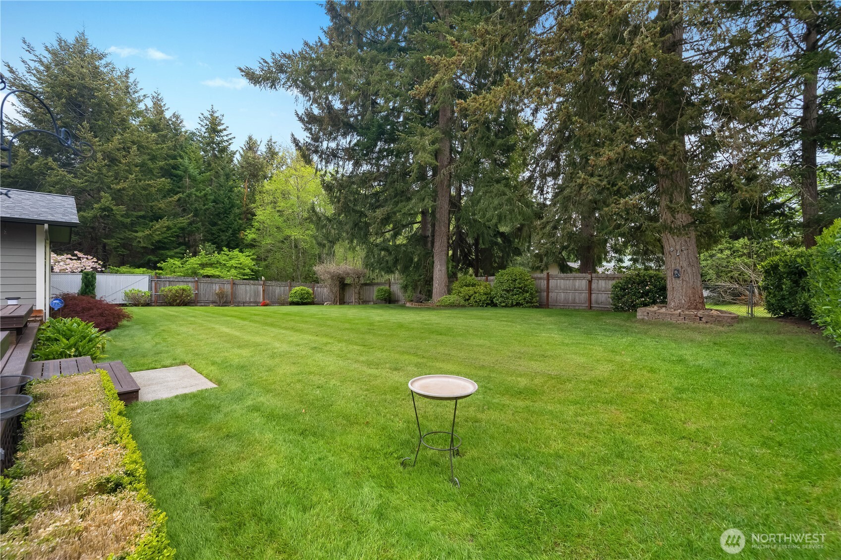 5732 Hill Street NE, Olympia, WA 98516-9551