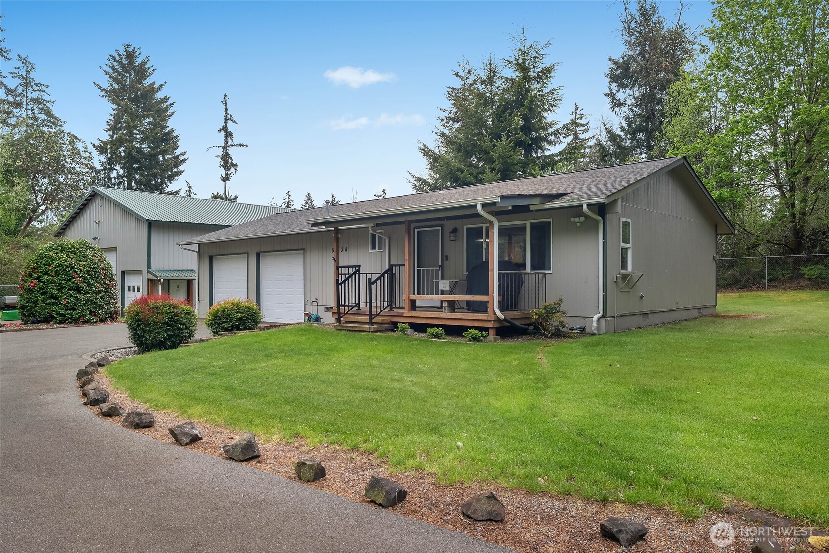 5732 Hill Street NE, Olympia, WA 98516-9551