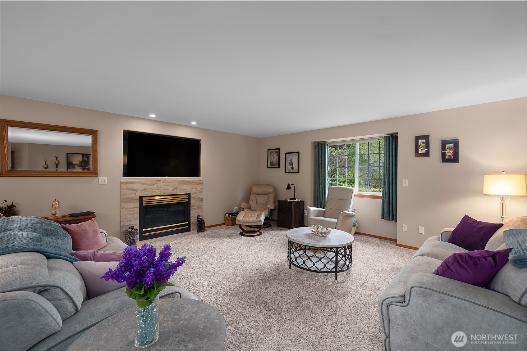 5732 Hill Street NE, Olympia, WA 98516-9551