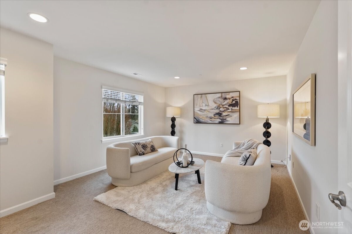 7640 NE 195th Street , Kenmore, WA 98028