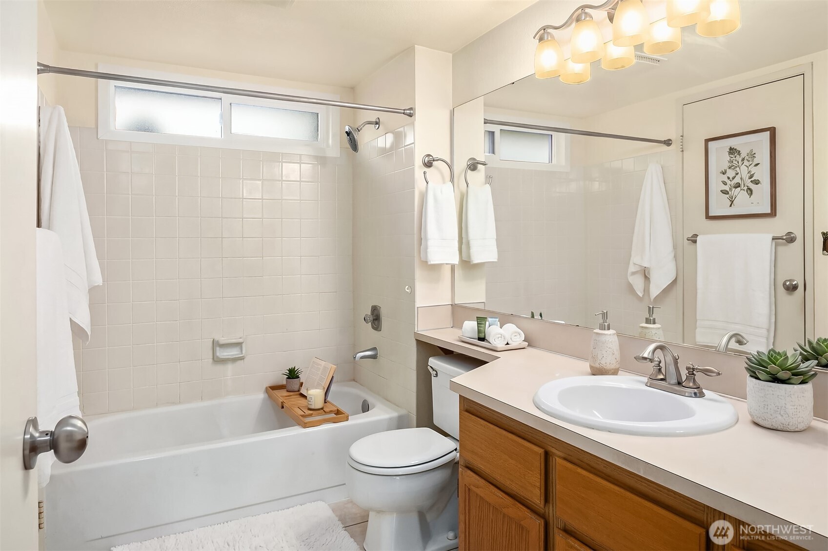 118 SW 116th Street #D32, Seattle, WA 98146