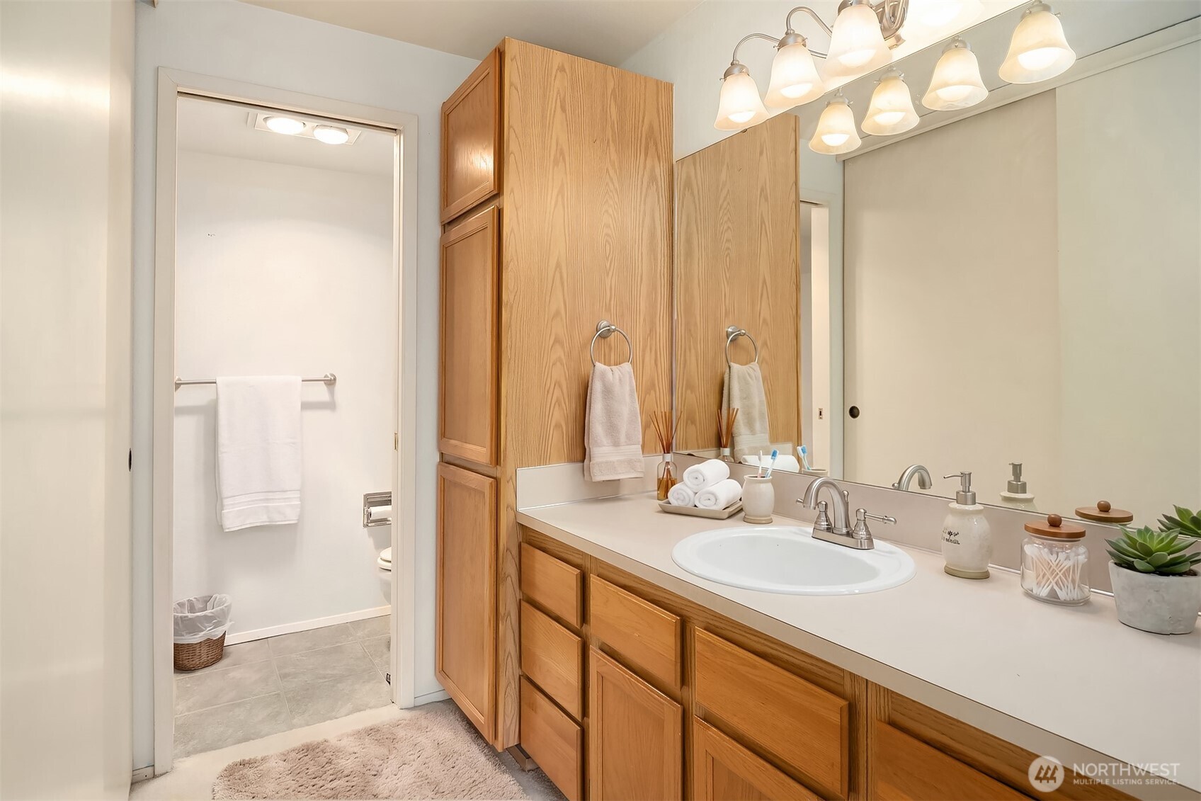 118 SW 116th Street #D32, Seattle, WA 98146