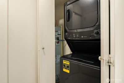 118 SW 116th Street #D32, Seattle, WA 98146 - Photo 10