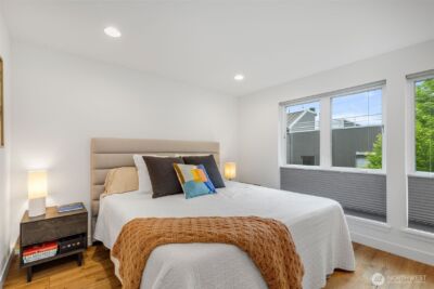 2373 Minor Avenue E, Seattle, WA 98102 - Photo 13