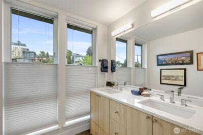 2373 Minor Avenue E, Seattle, WA 98102 - Photo 15