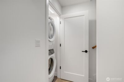 2373 Minor Avenue E, Seattle, WA 98102 - Photo 20