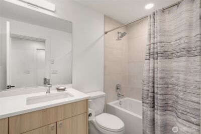 2373 Minor Avenue E, Seattle, WA 98102 - Photo 25