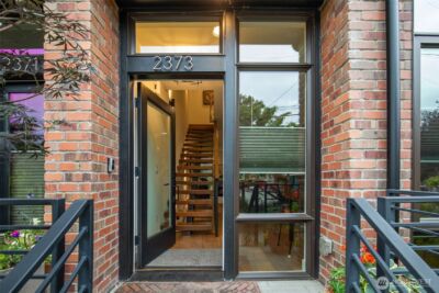 2373 Minor Avenue E, Seattle, WA 98102 - Photo 3