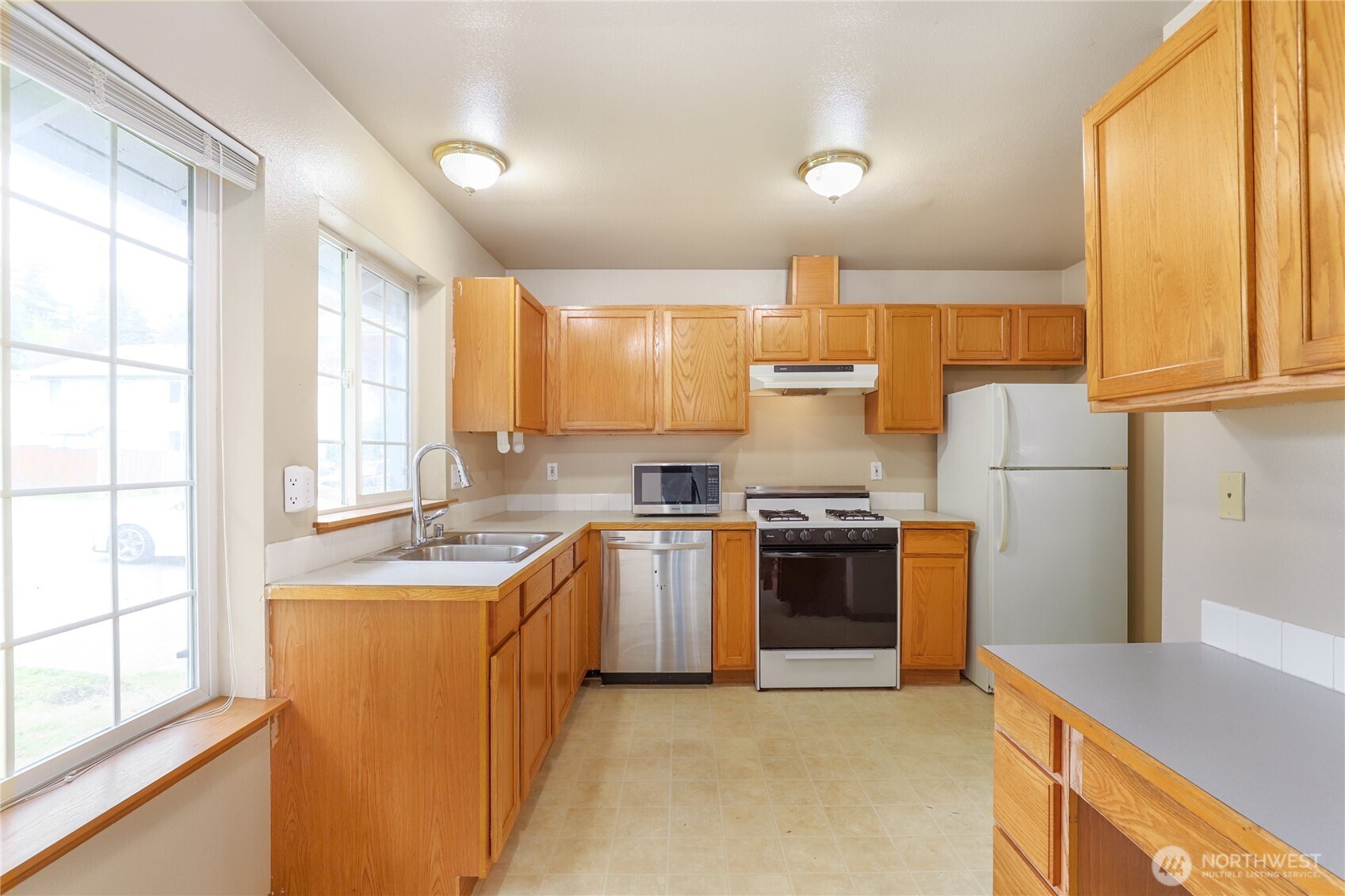 533 Forest Park Street , Port Orchard, WA 98366