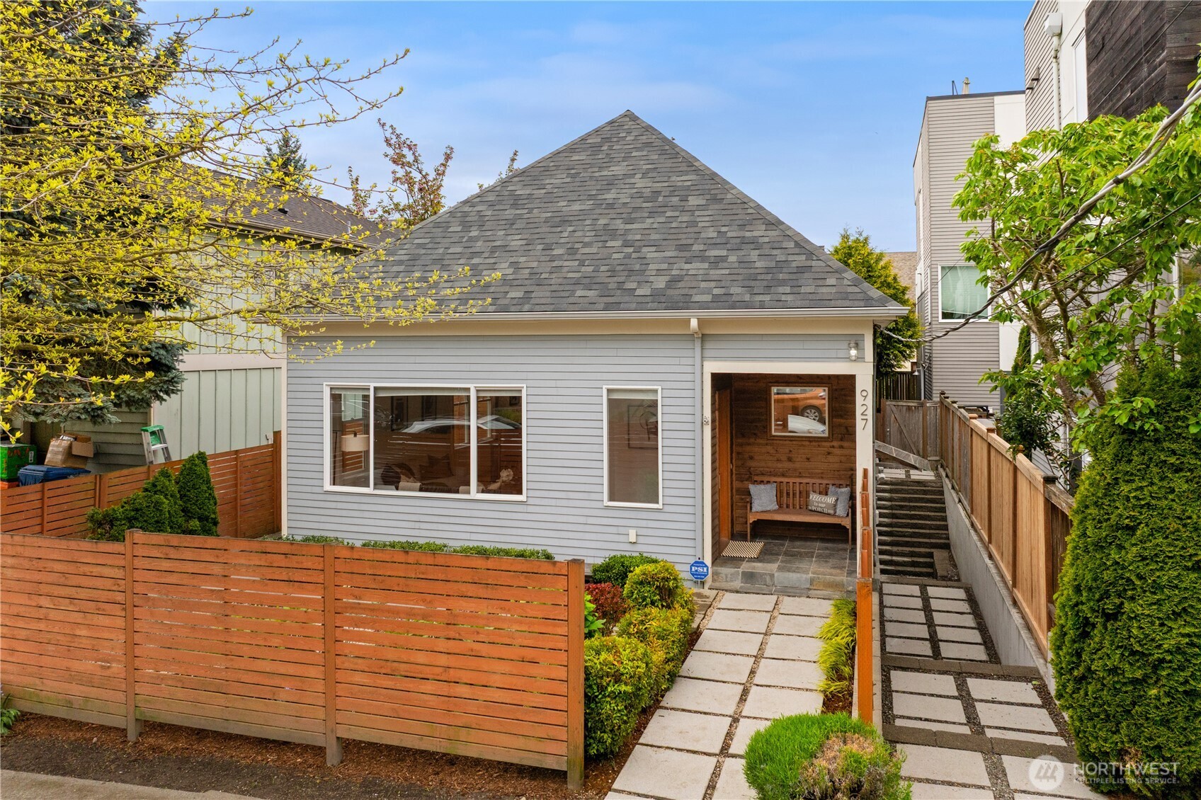 927 29th Avenue S, Seattle, WA 98144