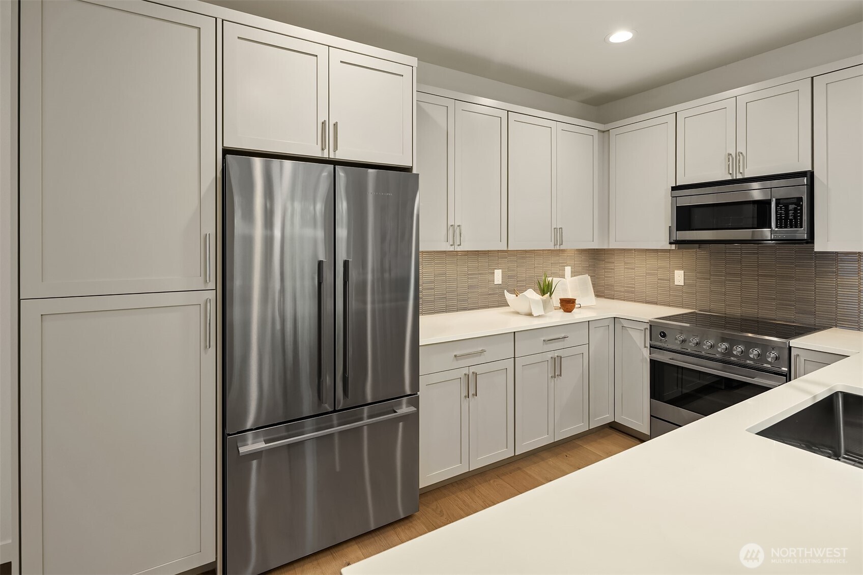 7064 Cleopatra Place NW, Seattle, WA 98117