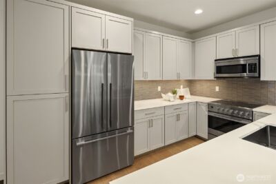 7064 Cleopatra Place NW, Seattle, WA 98117 - Photo 11