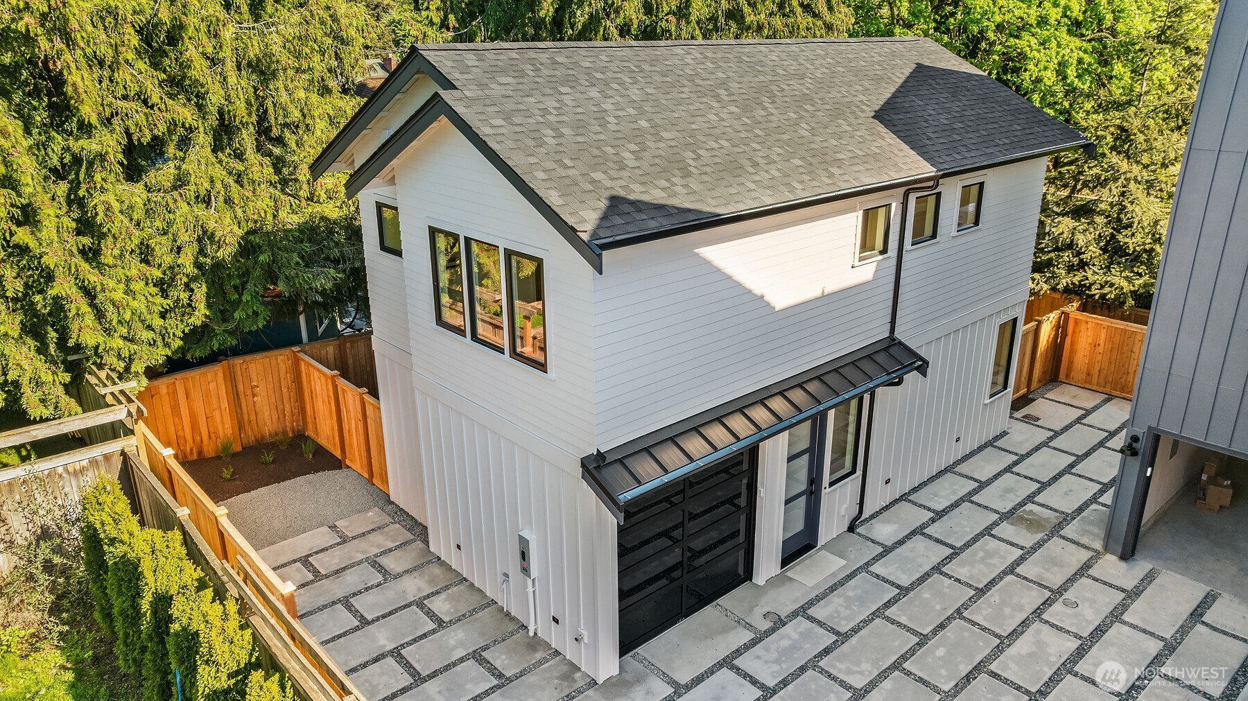7064 Cleopatra Place NW, Seattle, WA 98117
