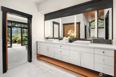 20113 SE 30th Street , Sammamish, WA 98075 - Photo 14