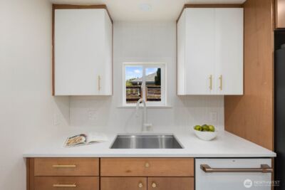 7508 30th Avenue SW, Seattle, WA 98126-3327 - Photo 11