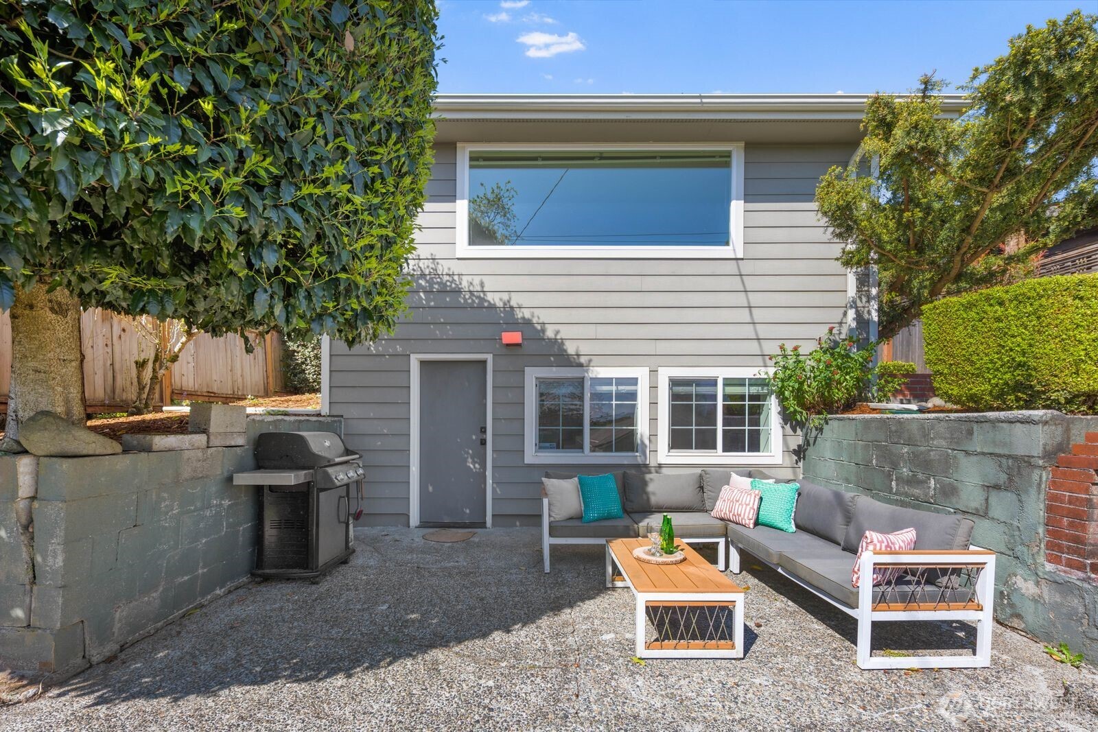 7508 30th Avenue SW, Seattle, WA 98126-3327
