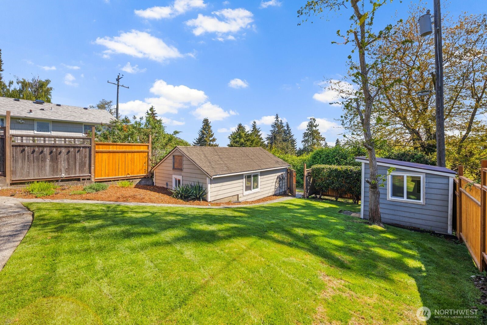 7508 30th Avenue SW, Seattle, WA 98126-3327