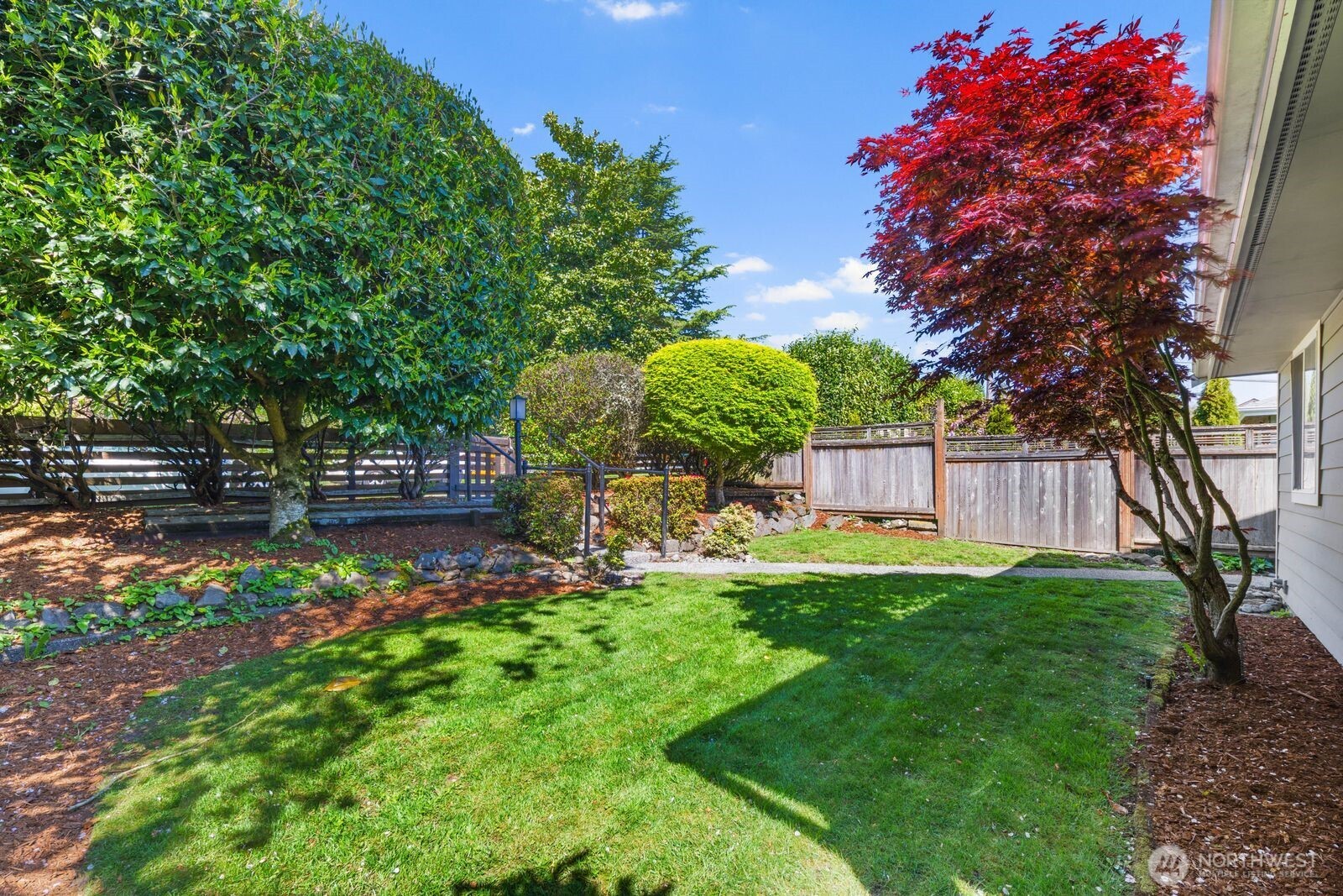 7508 30th Avenue SW, Seattle, WA 98126-3327