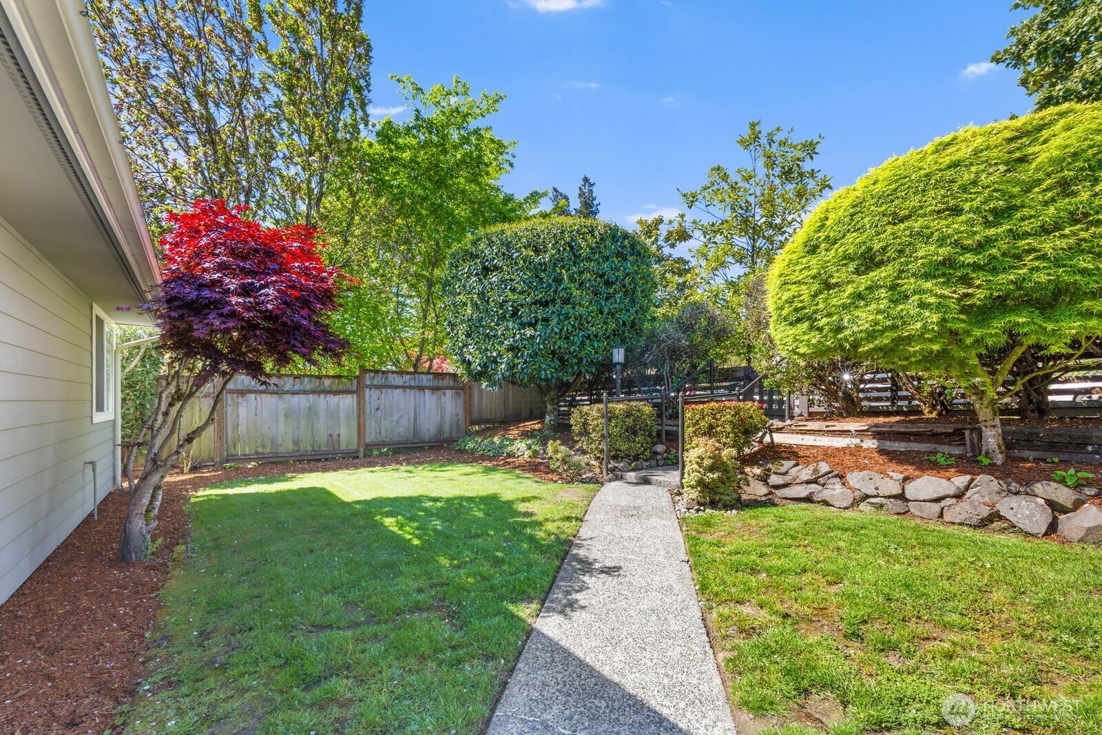 7508 30th Avenue SW, Seattle, WA 98126-3327