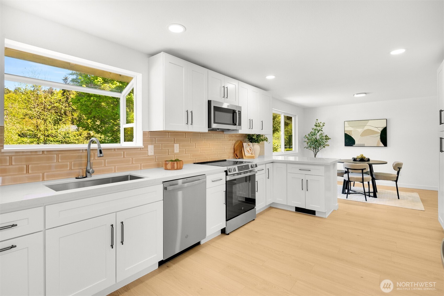 1816 Riverview Drive NE, Auburn, WA 98002
