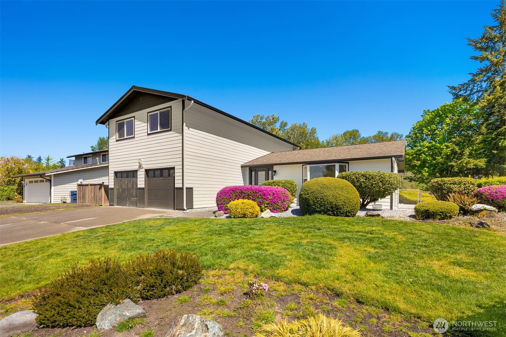 1816 Riverview Drive NE, Auburn, WA 98002