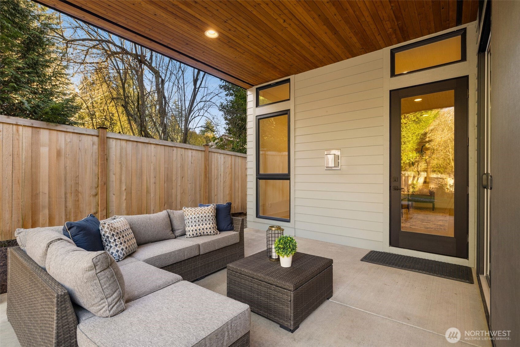 7010 NE 134th Street , Kirkland, WA 98034