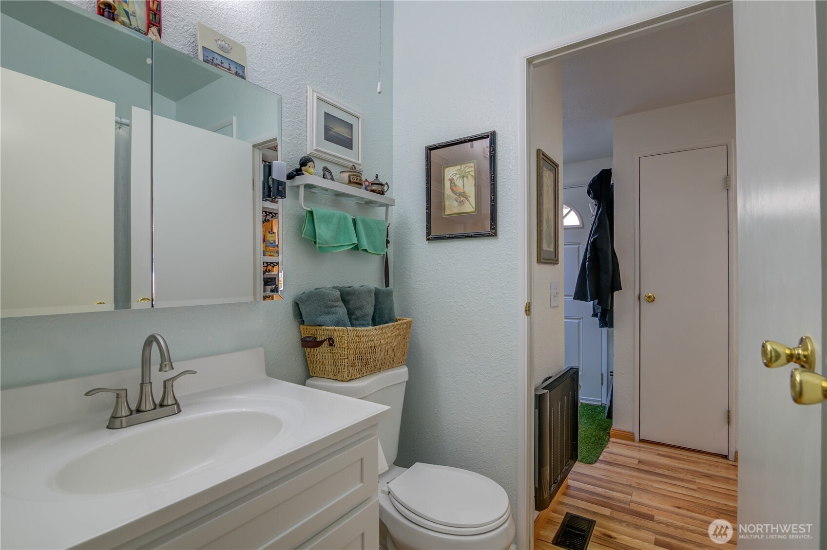 51 N Silver Lane N, Hoodsport, WA 98548-5109