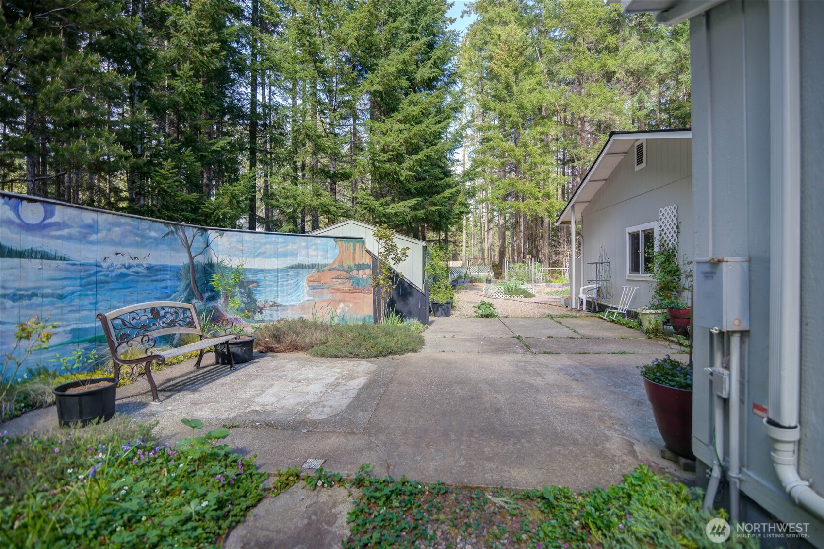 51 N Silver Lane N, Hoodsport, WA 98548-5109