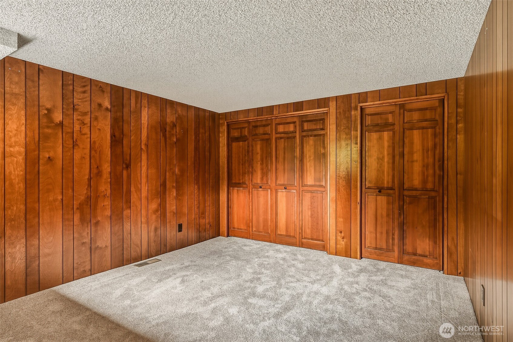 797 NW Culbertson Drive , Seattle, WA 98177