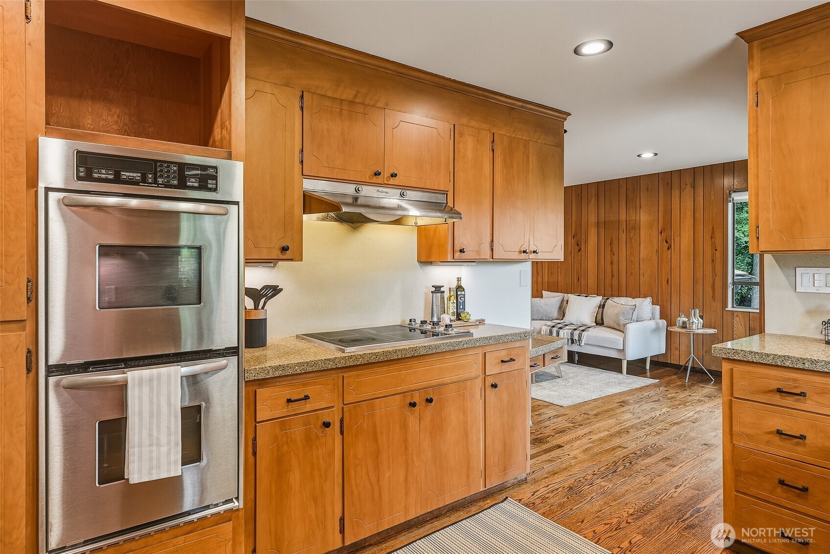 797 NW Culbertson Drive , Seattle, WA 98177