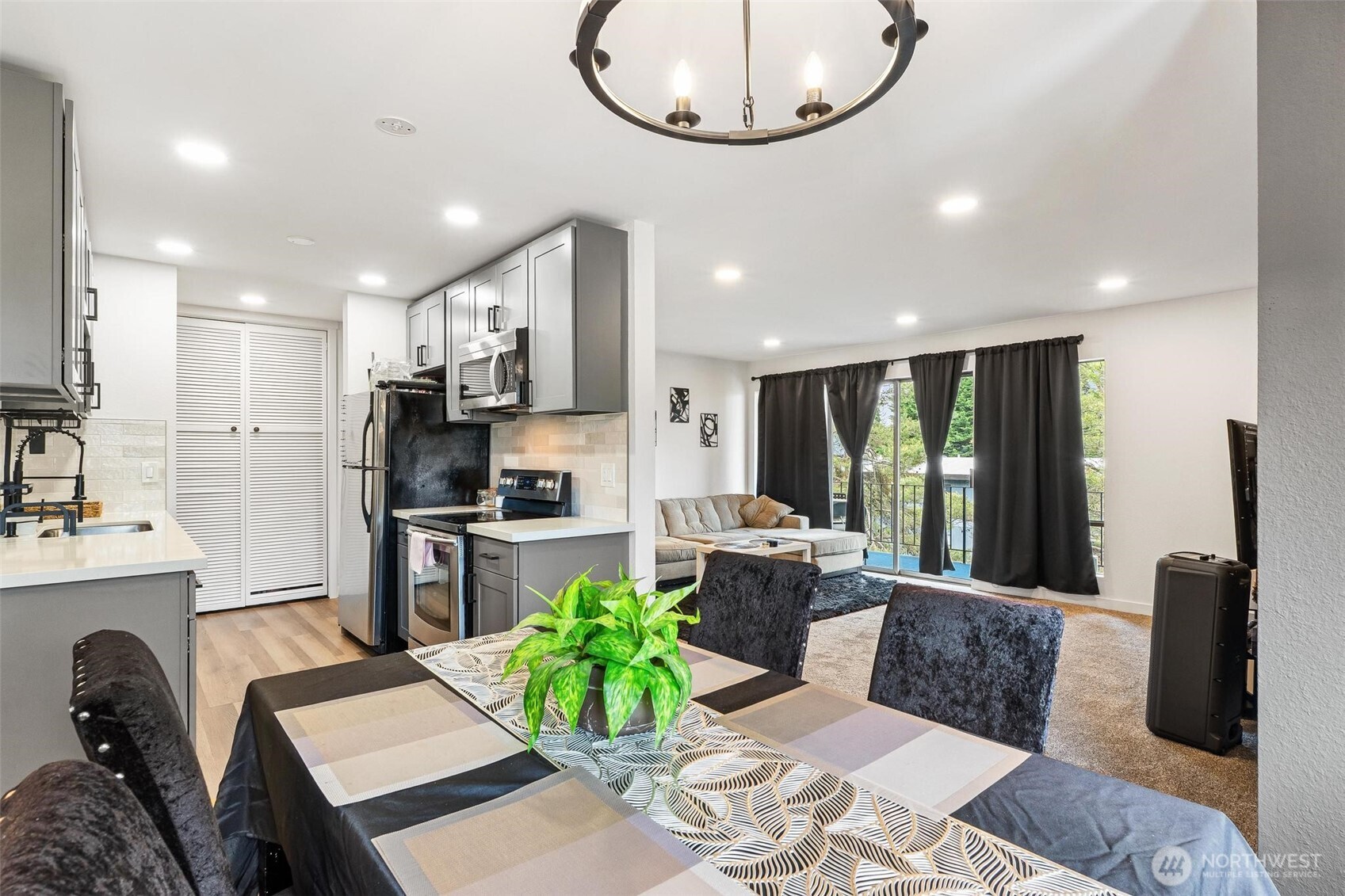 10459 Des Moines Memorial Drive S #S301, Seattle, WA 98168