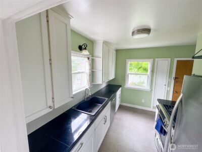 215 J Street SE, Auburn, WA 98002 - Photo 15