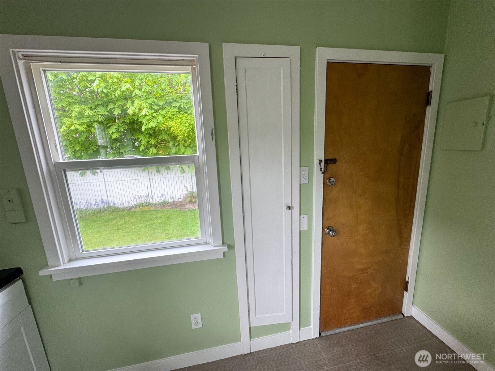 215 J Street SE, Auburn, WA 98002
