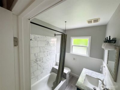 215 J Street SE, Auburn, WA 98002 - Photo 9