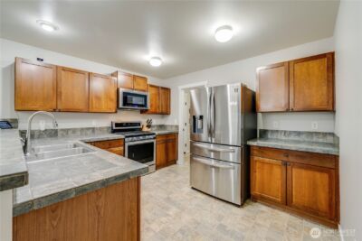 7709 86th Avenue NE, Marysville, WA 98270 - Photo 8