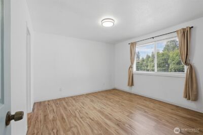 22219 66th Avenue W, Mountlake Terrace, WA 98043 - Photo 12