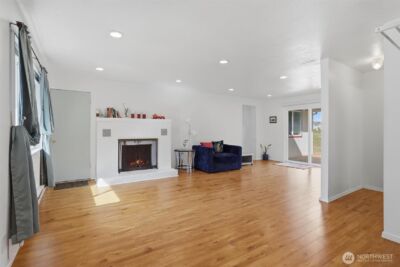 22219 66th Avenue W, Mountlake Terrace, WA 98043 - Photo 4