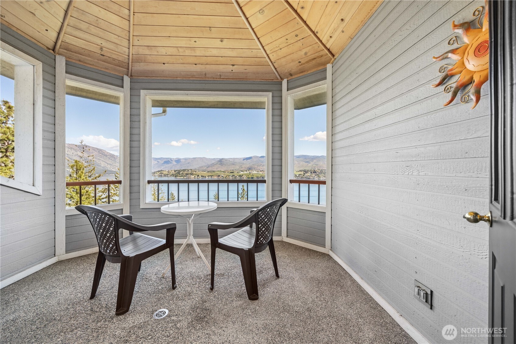 7420 Navarre Drive , Chelan, WA 98816