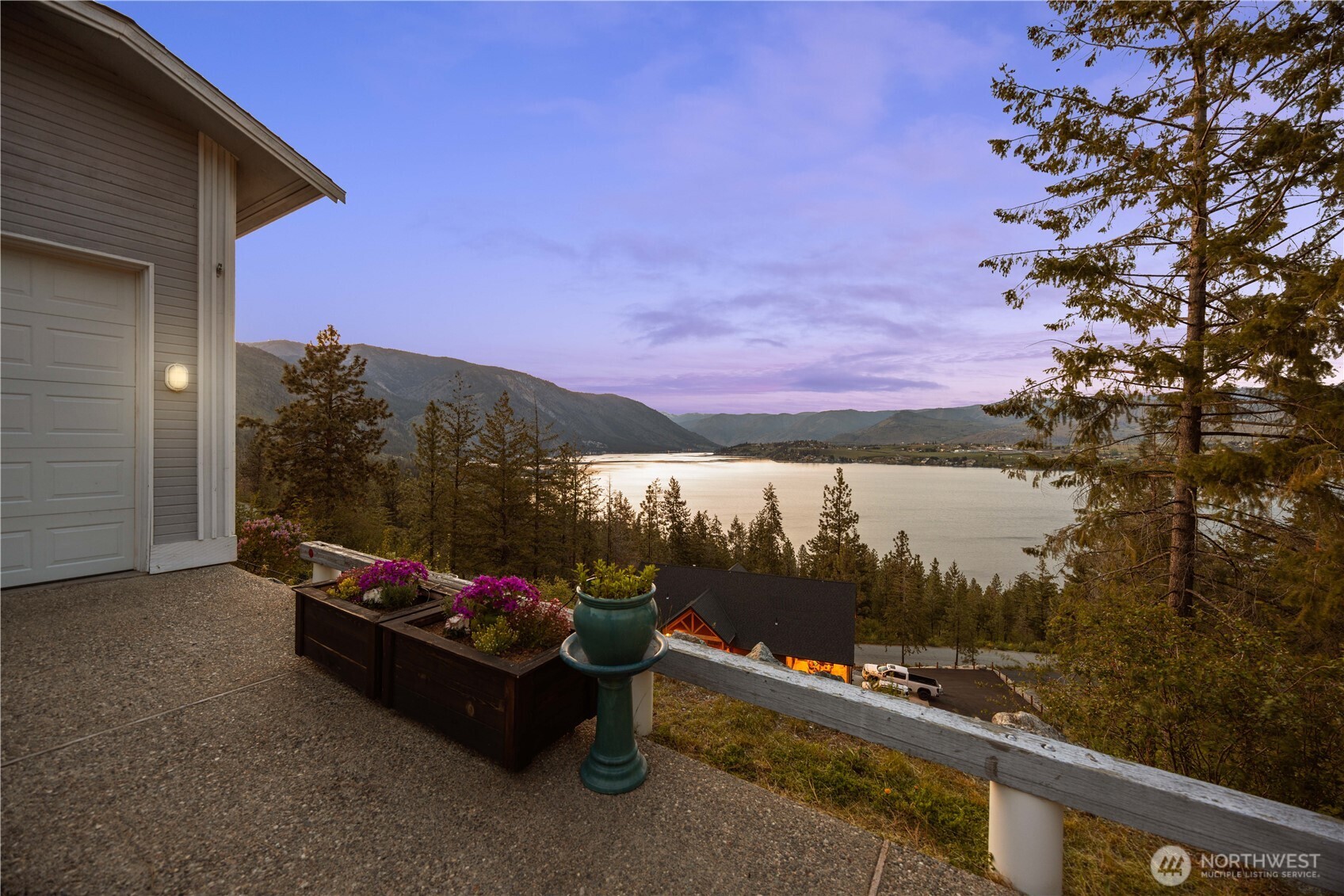 7420 Navarre Drive , Chelan, WA 98816