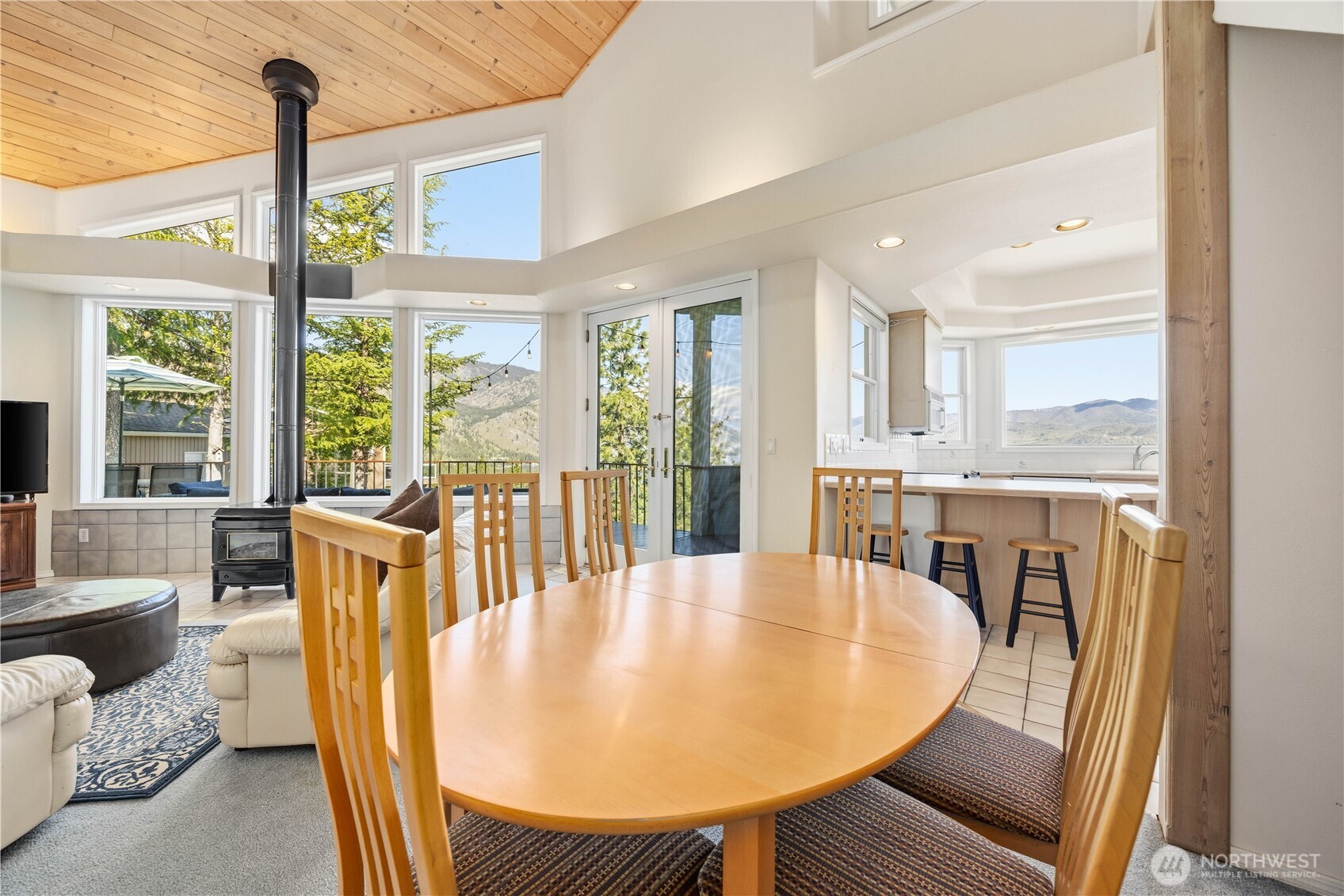 7420 Navarre Drive , Chelan, WA 98816