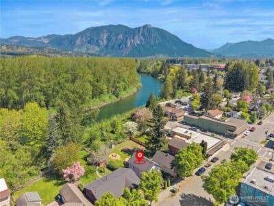 8084 Falls Avenue SE, Snoqualmie, WA 98065 - Photo 2