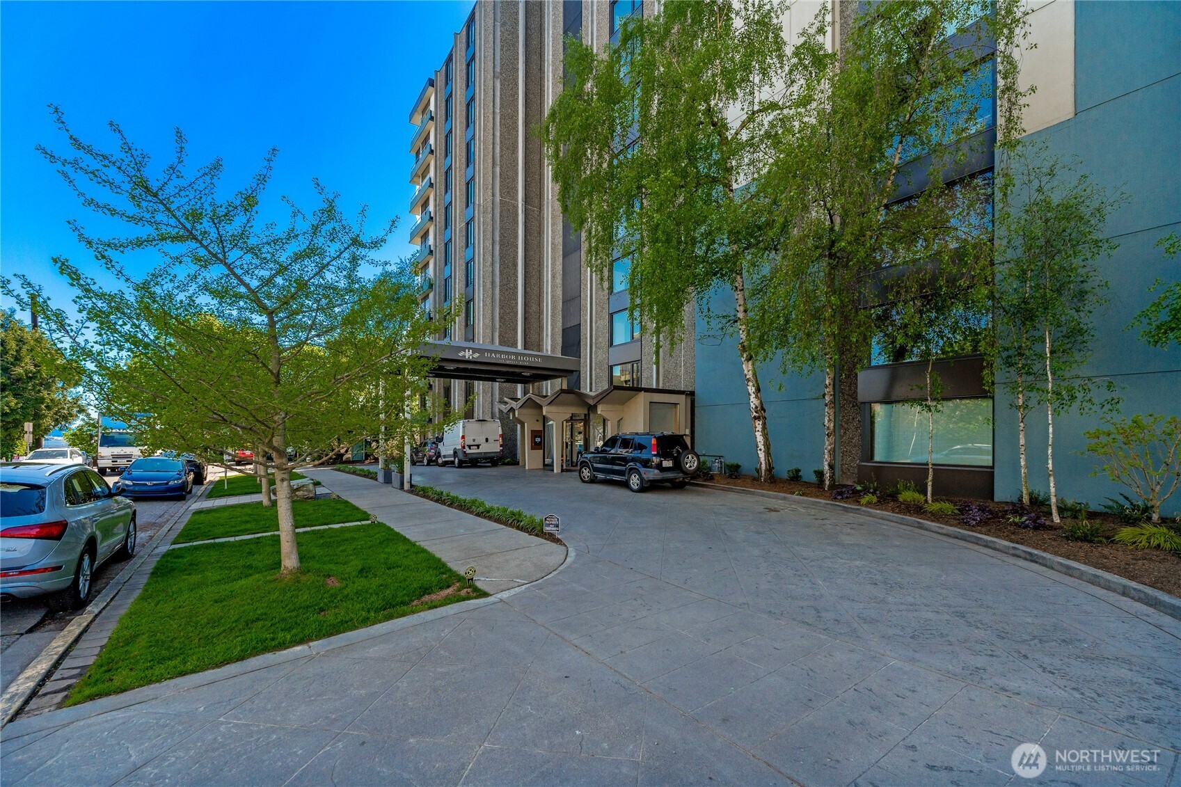 521 5th Avenue W #602, Seattle, WA 98119