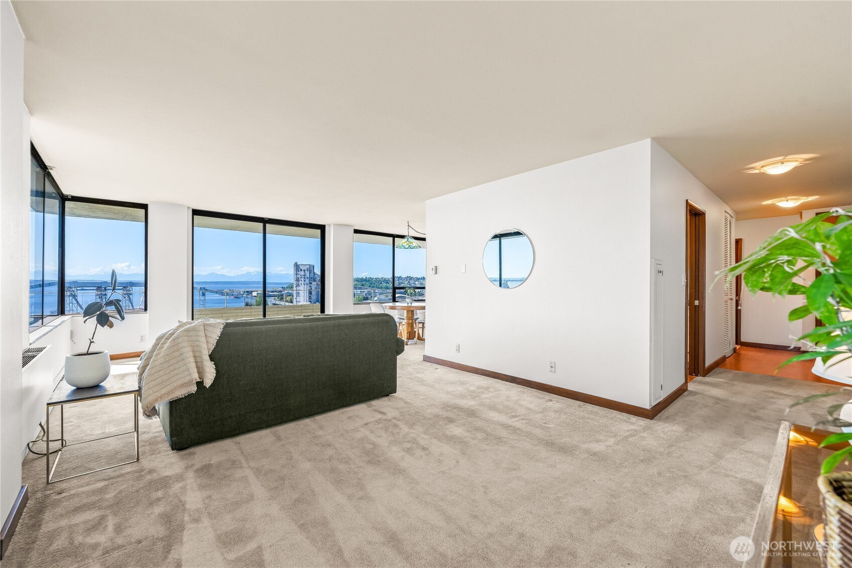 521 5th Avenue W #602, Seattle, WA 98119
