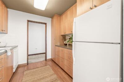 521 5th Avenue W #602, Seattle, WA 98119 - Photo 10