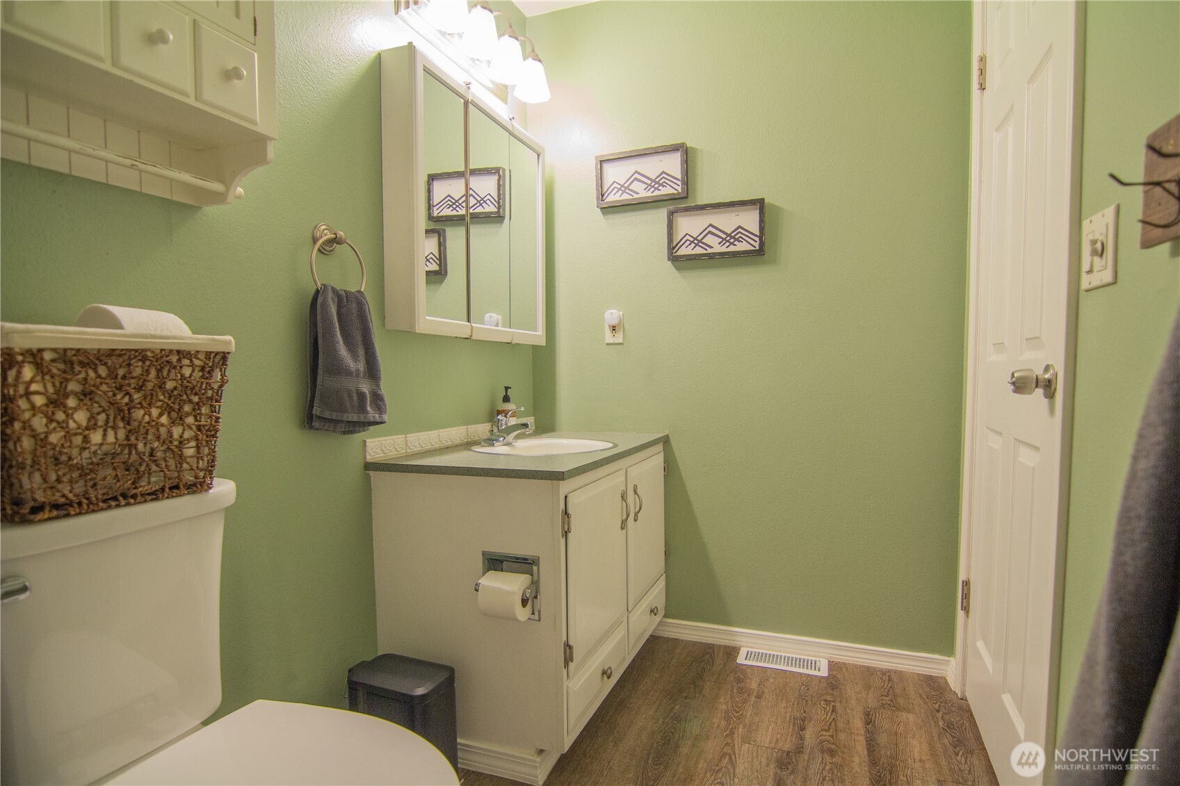 4616 62nd Avenue W, University Place, WA 98466