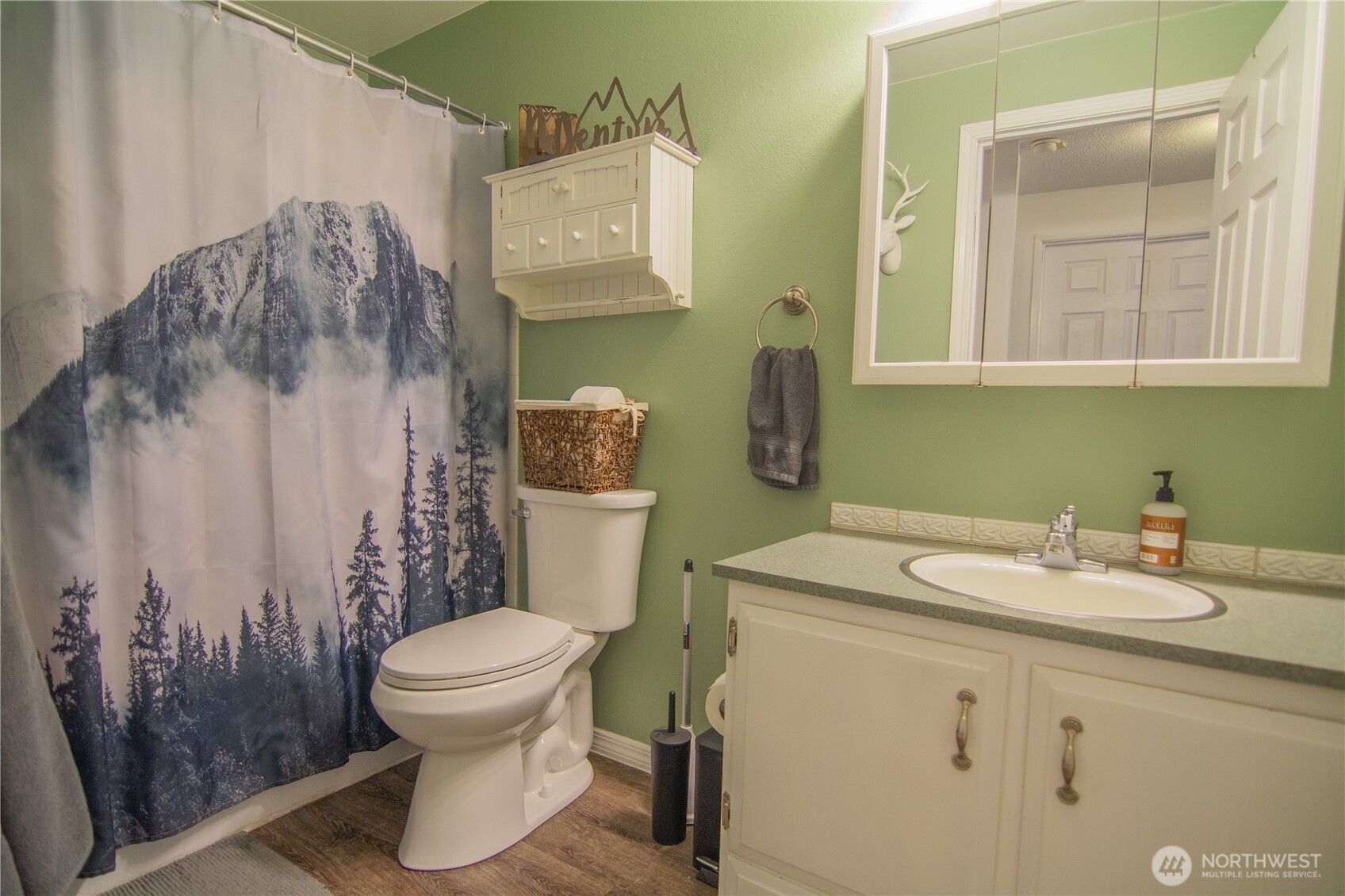 4616 62nd Avenue W, University Place, WA 98466