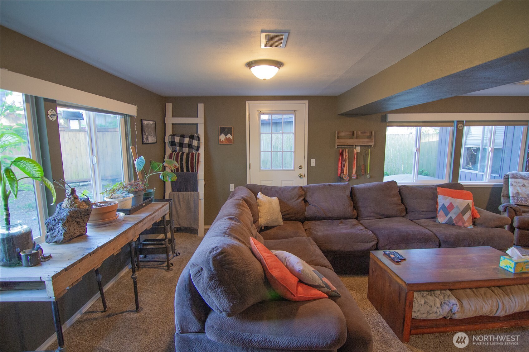 4616 62nd Avenue W, University Place, WA 98466